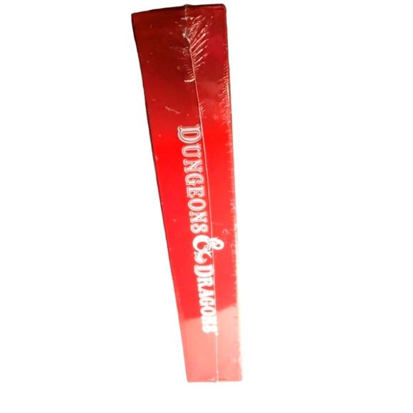 Stranger Things Dungeons and Dragons Hasbro Starter Set | NWT - Picture 4 of 4